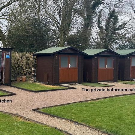 Roslin Glamping Hotel Exterior photo
