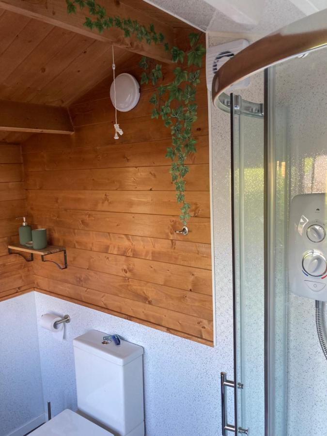 Roslin Glamping Hotel Exterior photo